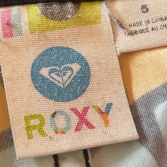 Roxy Vibrant Graphic Print Shortie Shorts - Picture 4 of 11